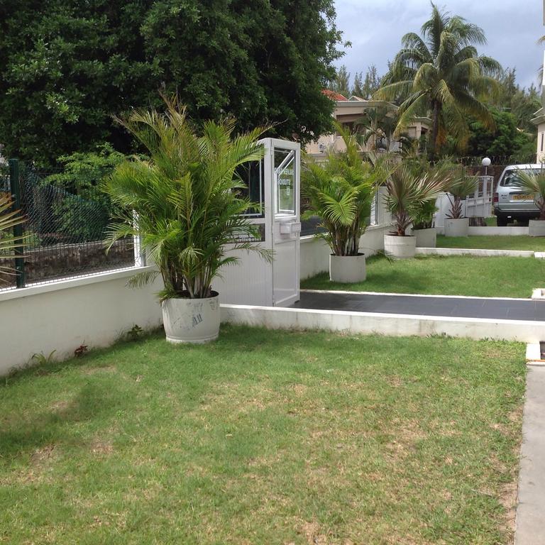 Silver Sands Apartment *