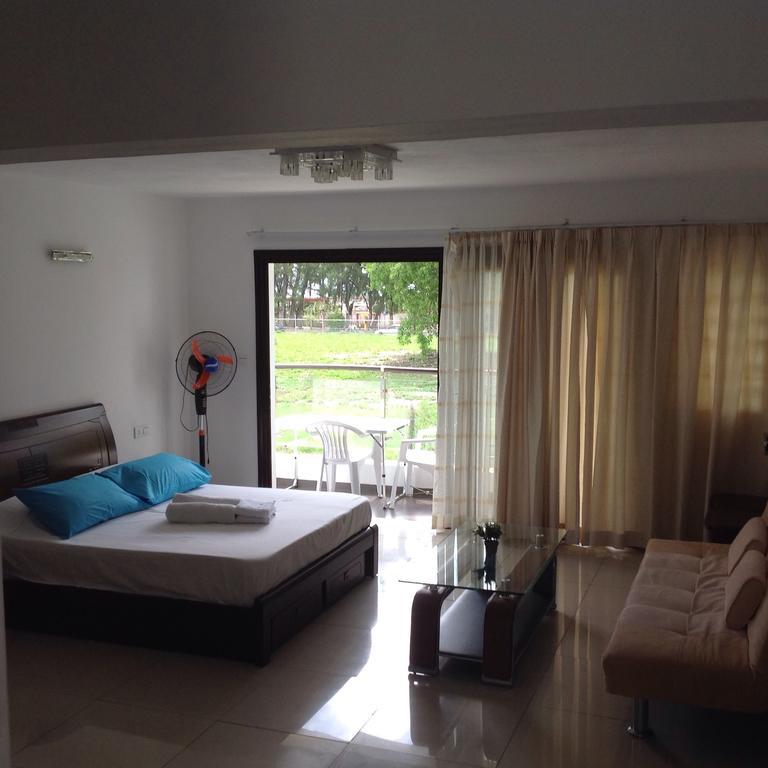 Silver Sands Apartment
