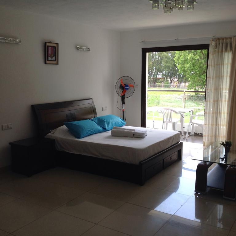 Silver Sands Apartment